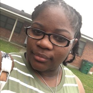 Meet your Posher, Kevana